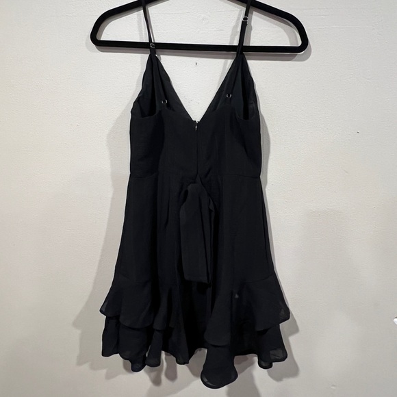 Selfie Leslie Dress - Picture 2 of 4